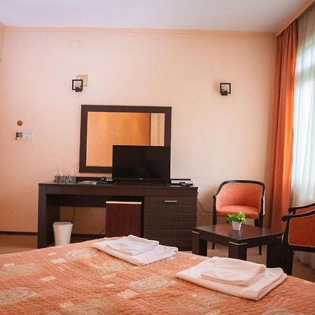 Hotel Ezeroto ستارا زاغورا المظهر الخارجي الصورة