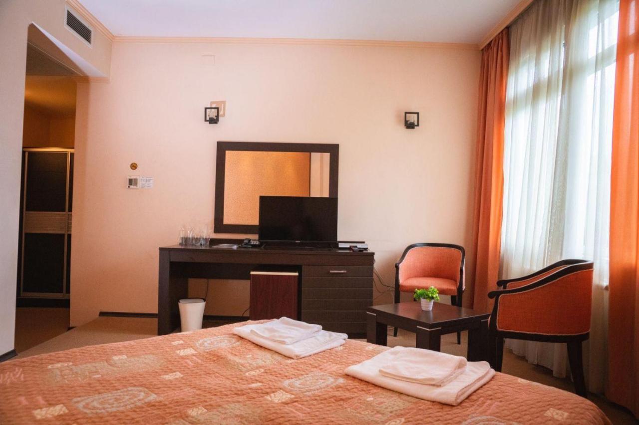 Hotel Ezeroto ستارا زاغورا المظهر الخارجي الصورة