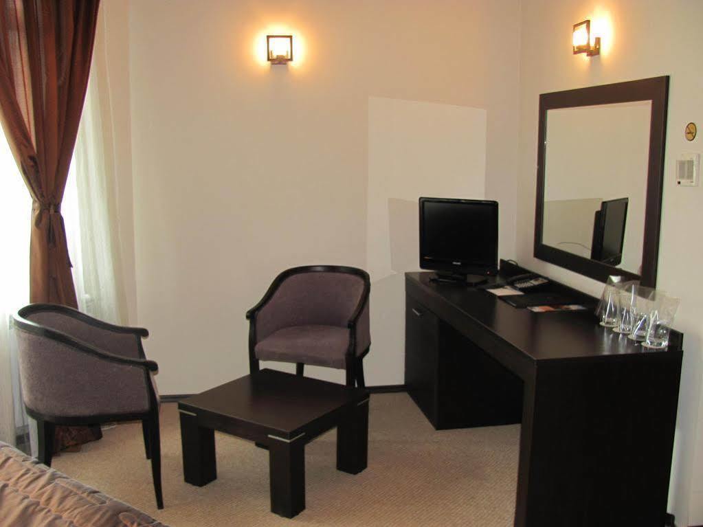 Hotel Ezeroto ستارا زاغورا المظهر الخارجي الصورة